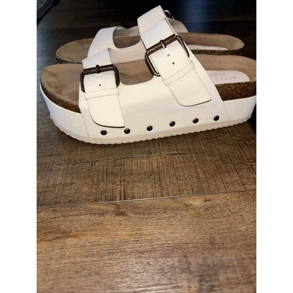 Altr'd State White Platform Sandals Cork Sole Buckle Slides Studded Size 8.5